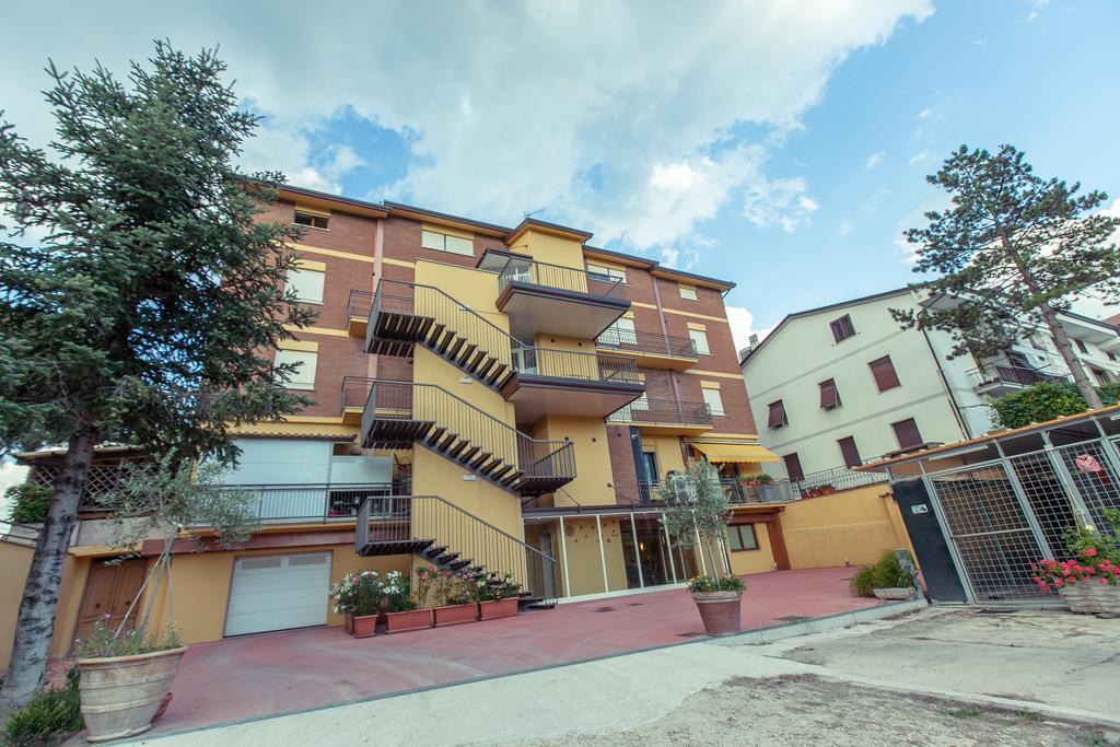 Hotel Donnini Асизи Екстериор снимка